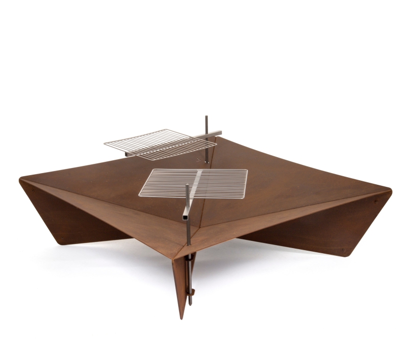  Garden fireplace with grill Keilbach Fluxus.grande