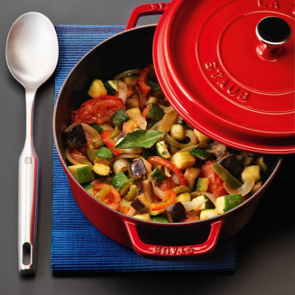Garnek żeliwny okrągły Staub - Czerwony, 2.2 ltr - 3