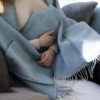 Szal z kieszeniami Lapuan Kankurit ARVO white-blue 60x180 cm - 2