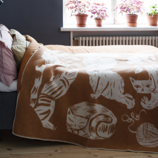 Koc Lapuan Kankurit KISSANPAIVAT cognac-white 130x180 cm - 4