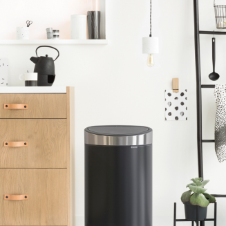 Kosz Brabantia Touch Bin New 40l czarny mat - 5