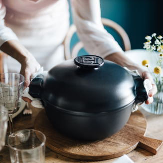 Garnek ceramiczny na indukcję Emile Henry Delight 4 l czarny - 3