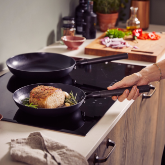 Patelnia żeliwna z powłoką nieprzywierającą Brabantia Patron 28 cm - 4