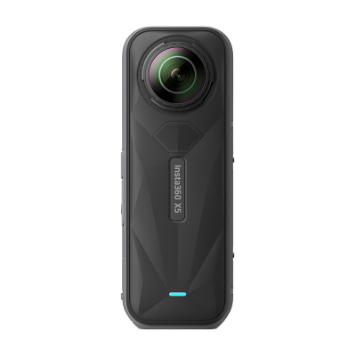Kamera Insta360 X5