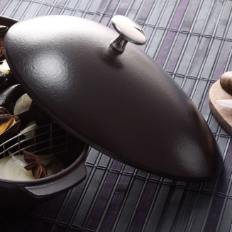 Garnek żeliwny owalny małż Staub - 2 ltr, Czarny - 5