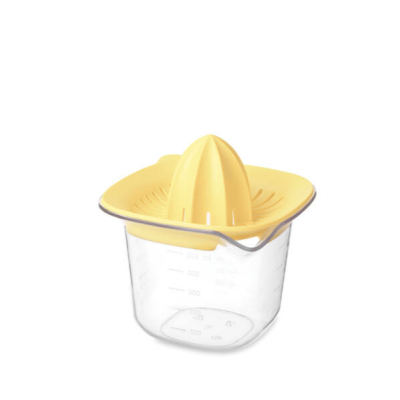  Brabantia Tasty+ Vanilla Yellow citrus juicer with measuring cup