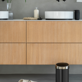 Brabantia Touch Bin 3l black - 4