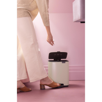 Kosz pedałowy Brabantia Bo 7 l Soft Beige - 13