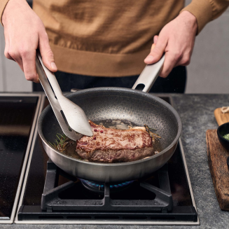 Patelnia płytka Zwilling Joy Plus 20 cm - 6