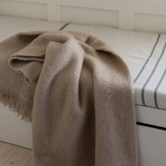 Koc z moherem Lapuan Kankurit SAAGA UNI beige 130x170 cm - 2