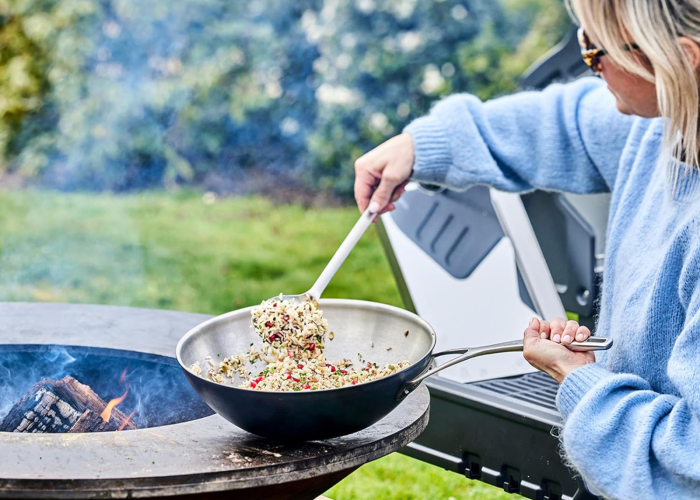 Demeyere Black 5. Naczynia stworzone do gotowania w domu i pod gołym niebem.