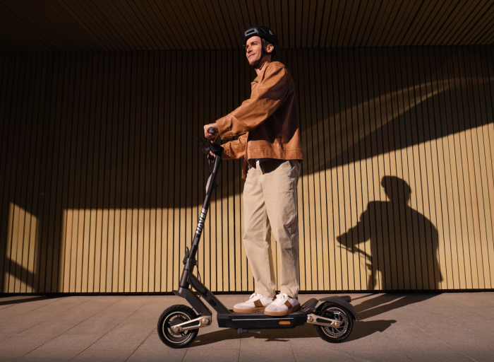 Hulajnogi elektryczne Navee. Nowa definicja miejskiej mobilności.